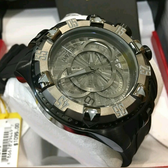 Big sale1100 Invicta Gunmetal Strap watch
